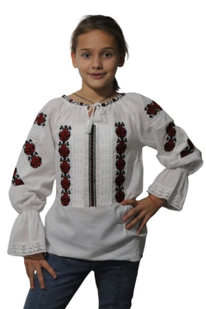 ie fete - Ie fete Pinufia broderie rosie