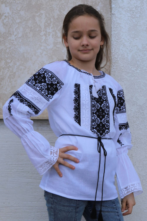 Ie fete Elefteria broderie neagra [1]