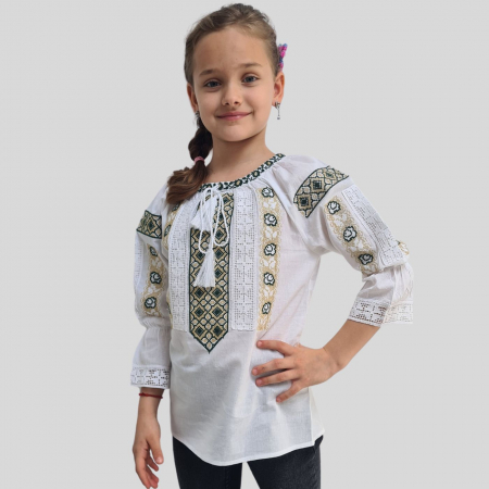 Ie fete Ruxandra broderie verde [1]