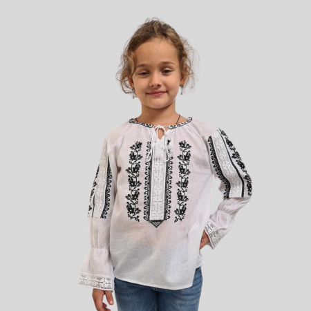 Ie fete Dumitrita [1]