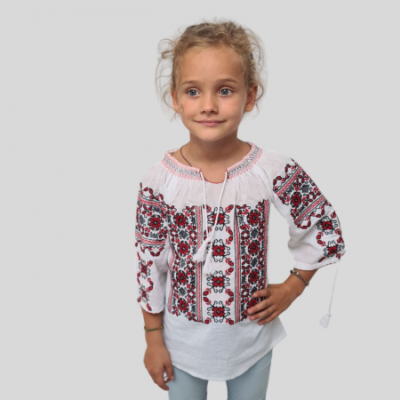 Ie fete Brandusa broderie rosie [1]