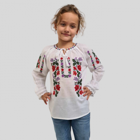 Ie fete Sofronia [1]