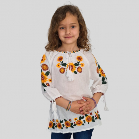 Ie fete Madălina [1]