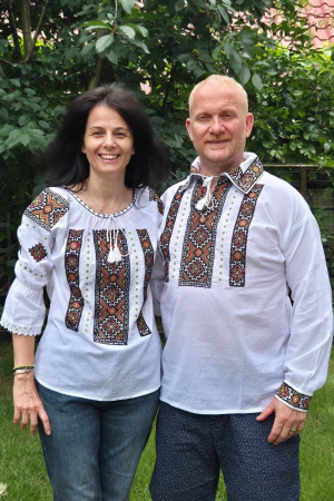 Seturi pentru familie - Set cuplu Pantelimon si Paraschevi broderie caramizie si verde