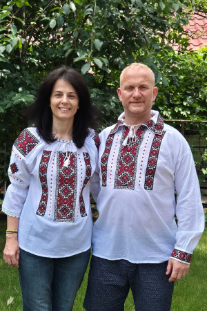 Seturi pentru familie - Set cuplu Pantelimon si Paraschevi broderie rosie
