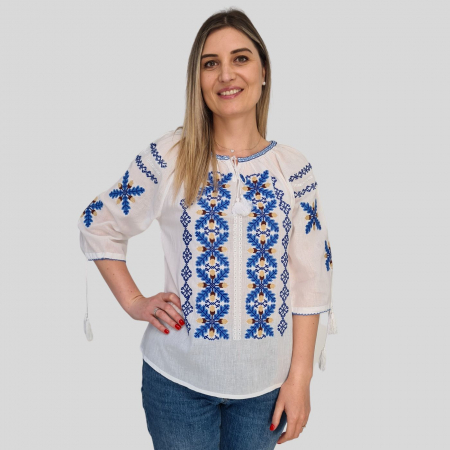 Set mamă-tată-fiu Paraschiv broderie albastră [4]