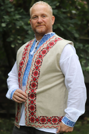 Vestă bărbați Matei culoare bej broderie rosu [1]