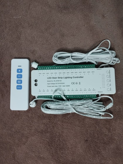 CONTROLER  28 SCARI CU  SENZORI SI TELECOMANDA [5]