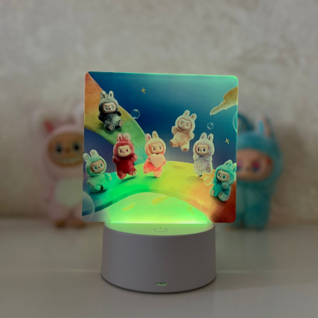 In dar de Martisor - Lampa de veghe personalizata, Labubu- ILUMISHOP
