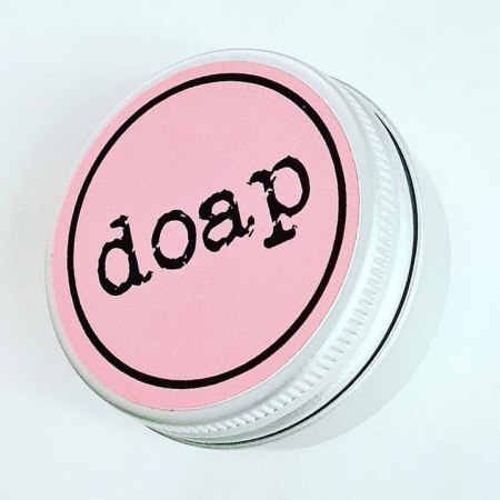 Balsam de buze organic aroma de capsuni DOAP Beauty [0]