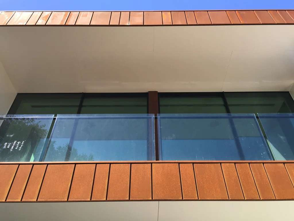 Tabla corten simpla, expandata perforata [17]