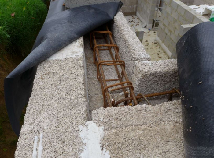 Lime-type binder for hempcrete hemp concrete [27]