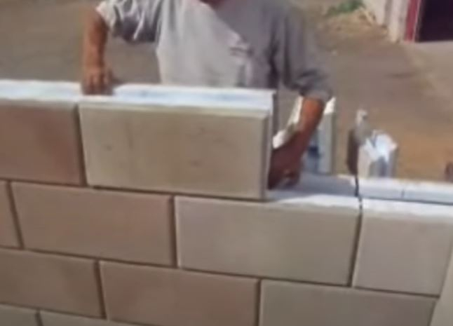Caramizi finisate din ciment cu polistiren grafitat NEOPOR [3]