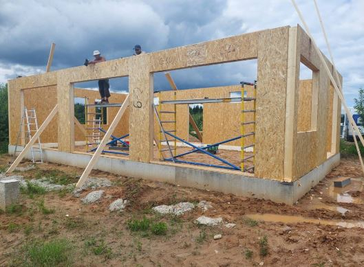 Case de lemn in sistem panouri SIP [19]