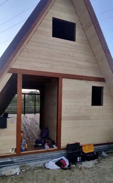 Wooden houses in SIP profile panel system [6]