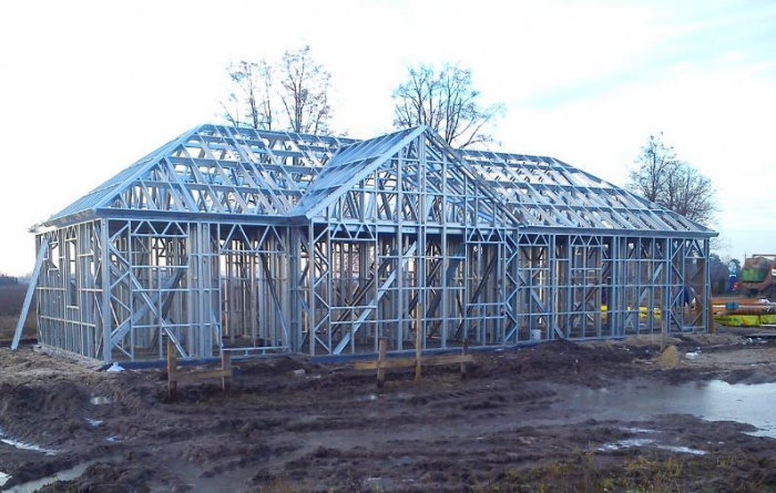 Case metalice prefabricate [21]