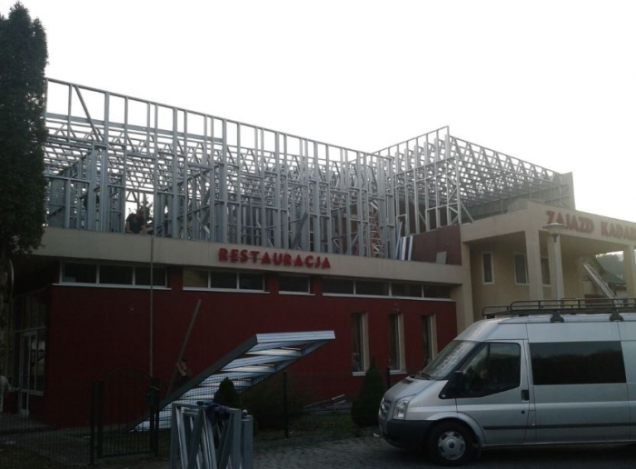 Case metalice prefabricate [20]