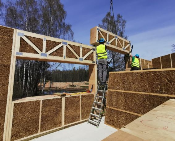 Straw panels house [2]