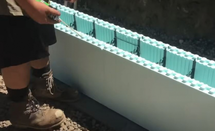 Cofraje pierdute termoizolante pentru grinzi de fundatie [11]