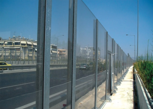 Garduri tip  panou sandvis perforat pentru izolatie fonica [14]