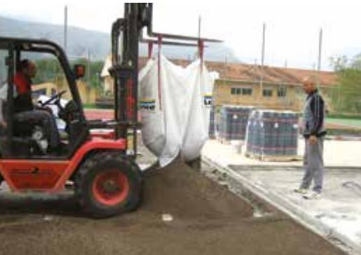 Expanded clay granules for construction [16]