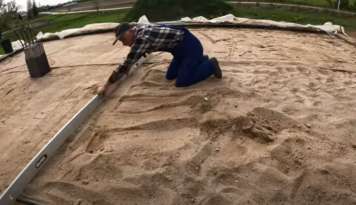 Expanded clay granules for construction [5]
