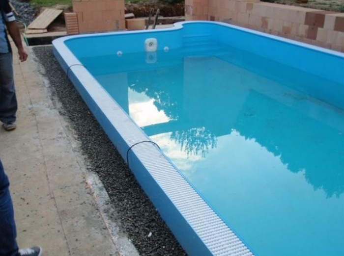 Cellular glass grain size 0-4, 4-16, 16-32, 0-63 mm [33]
