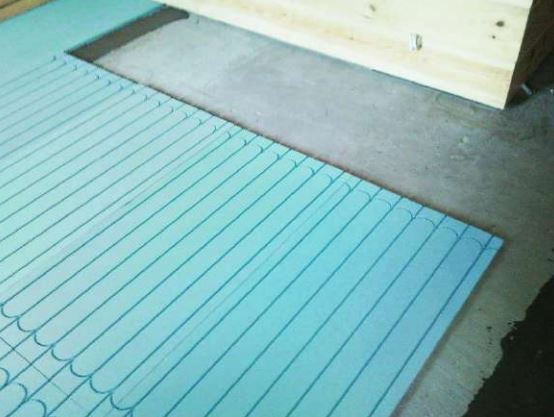 Incalzire si racire in pardoseala cu agent termic fara sapa [4]