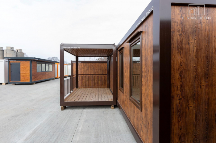 Wood imitation sandwich panels with PIR insulation [4]