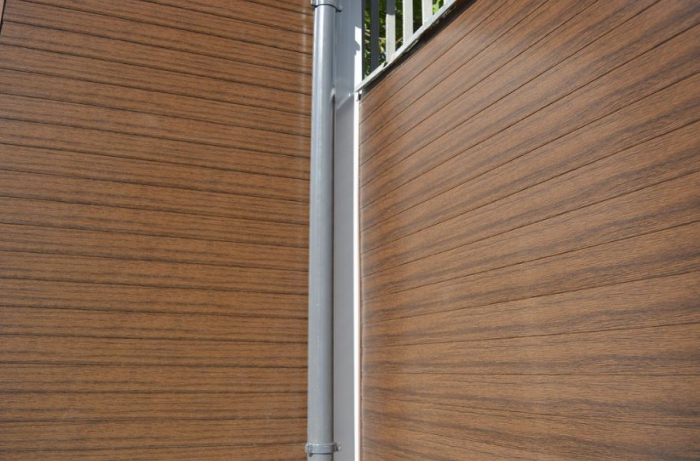 Placari universale cu rigle de aluminiu cu aspect de lemn [46]