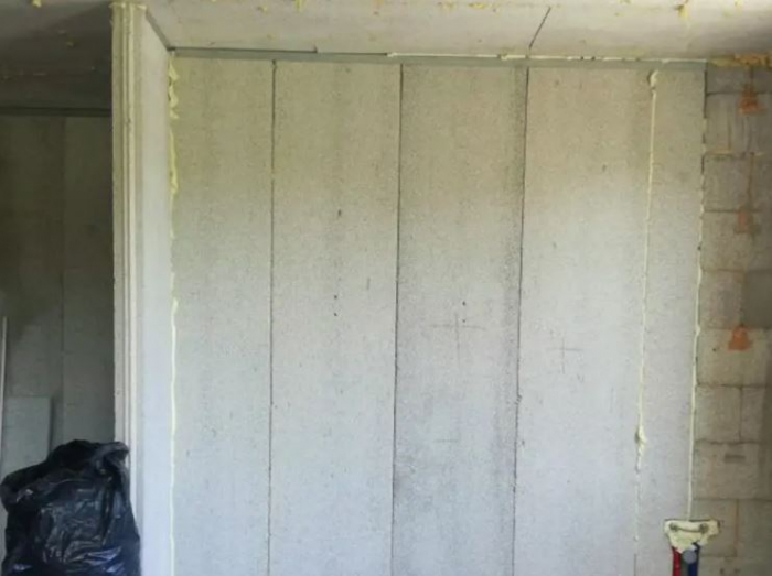 Pereti despartitori din polistiren si beton [5]