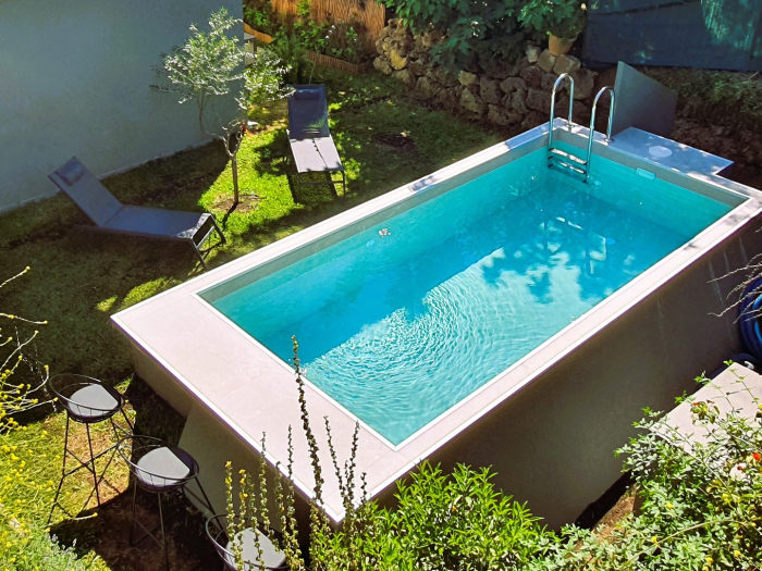 Placi structurale din polistiren extrudat placate cu plasa de fibra de sticla si ciment [58]