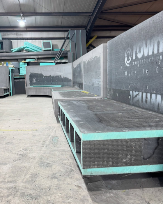 Placi structurale din polistiren extrudat placate cu plasa de fibra de sticla si ciment [22]