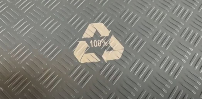 Placi tip placaj din plastic reciclat [7]