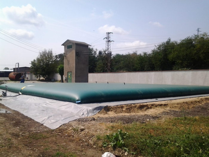 Flexible tanks for water, fertilizers, liquid waste [9]
