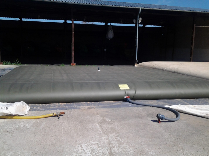 Flexible tanks for water, fertilizers, liquid waste [11]