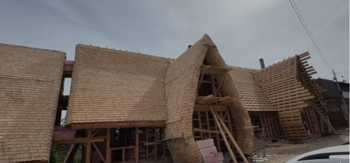 Acacia and oak wood shingles [9]