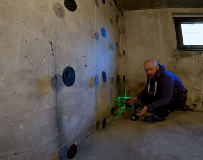 Sistem de fixare a plăcilor, fara profile metalice [14]