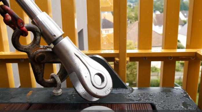Sistem prefabricat de balcon ușor in consola [13]