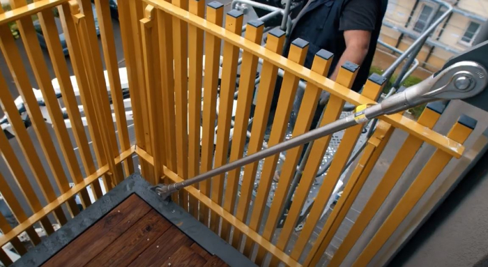 Sistem prefabricat de balcon ușor in consola [14]