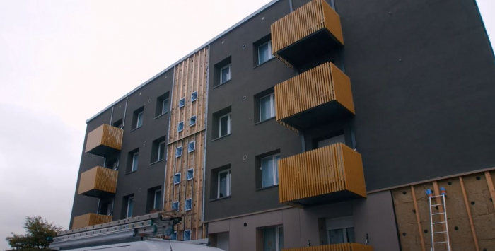 Sistem prefabricat de balcon ușor in consola [16]