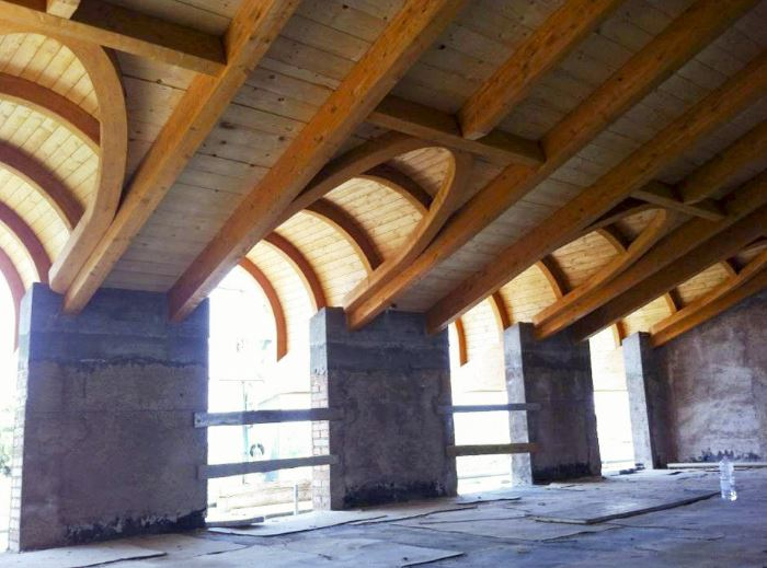 Pergolas and terraces made of glued laminated wood [19]
