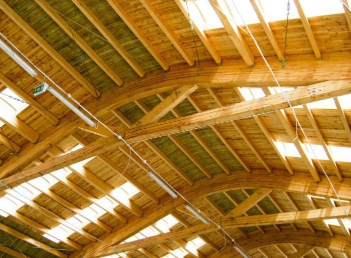 Pergolas and terraces made of glued laminated wood [5]