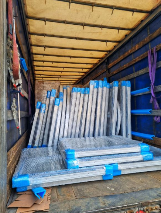 Tamplarie lemn stratificat  cu exterior Aluminiu [19]