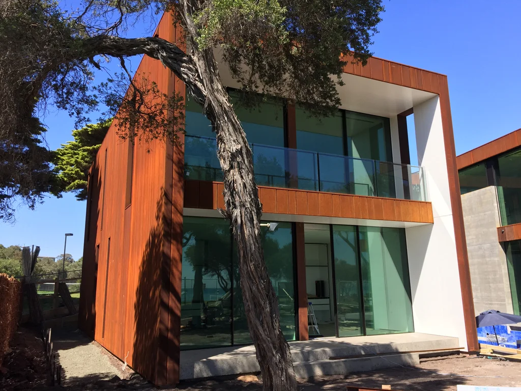 Tabla corten simpla, expandata perforata [17]