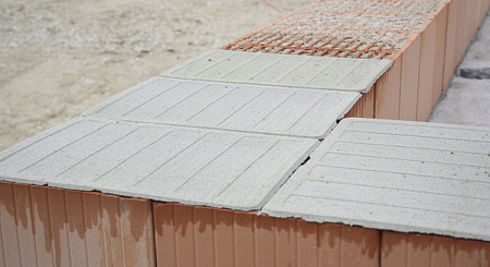 Benzi de mortar pentru zidarie [23]