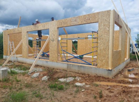 Case de lemn in sistem panouri SIP [18]