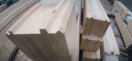 Case din grinzi lamelare prevazute cu nut si feder si sistem de imbinare la capete [31]