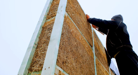 Case prefabricate din panouri de paie [23]