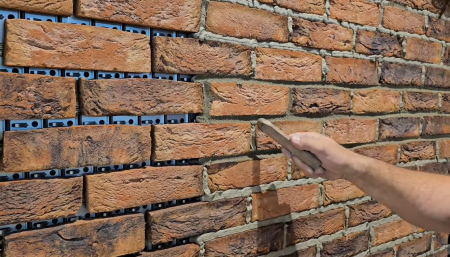 Fatada ventilata structura aluminiu si placari caramida [15]